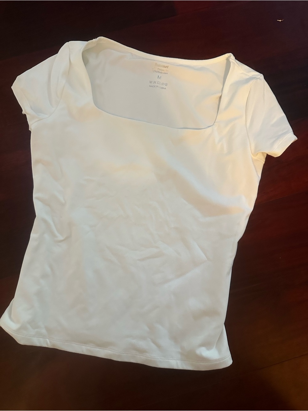 White Scoop Neck Short Sleeve Women's Top